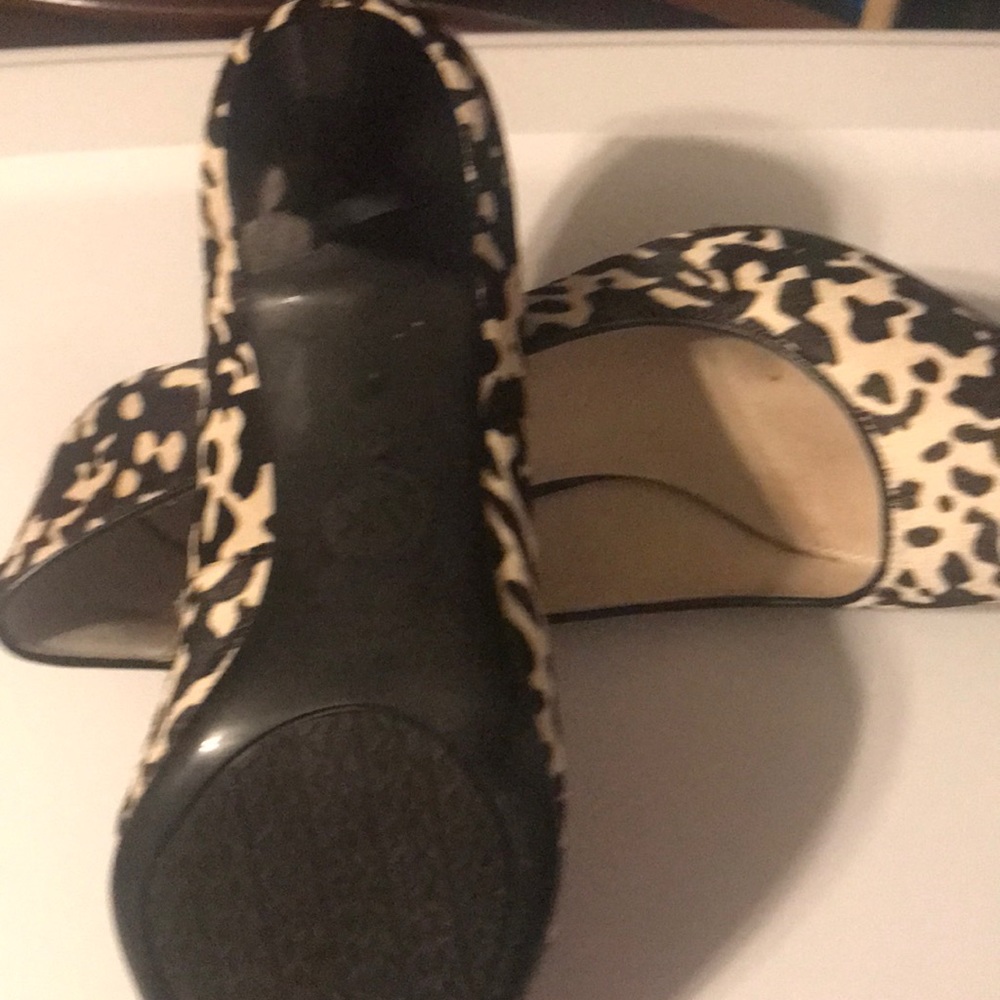 Shoes - Picture 5 of 5